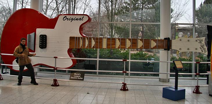 Pacific Science Museum - World's Largest Guitar